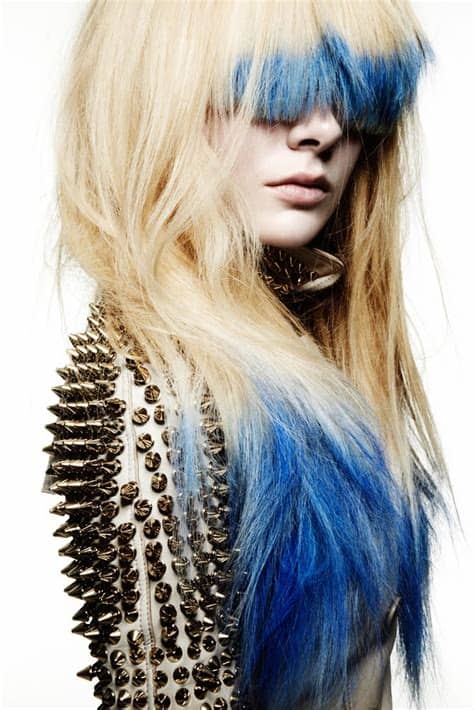 The internet is literally flooded with how to dip dye hair guides. Carrie's Design Musings: Trendspotting ~Dip Dyed