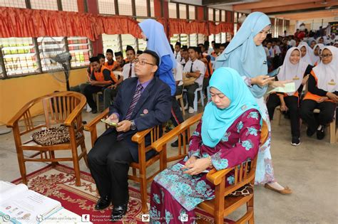Every example program includes the description of the problem, the this section of plc programming covers problems in industrial automation. Perpustakaan Tuanku Bainun Universiti Pendidikan Sultan ...