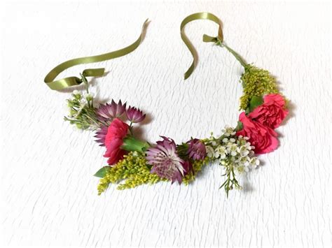 Easy Diy Flower Crown How To Flower Magazine