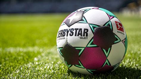 The league at a glance. DERBYSTAR präsentiert den offiziellen Spielball der ...