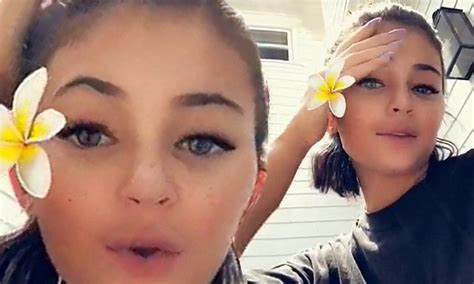 Kylie Jenner Posts Selfie Showcasing Her Lips After Removing Fillers