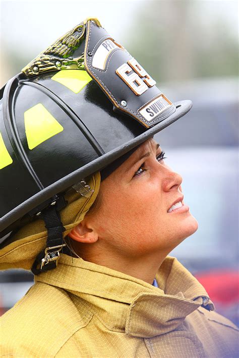 Stacey Swinford Becomes Perus First Female Firefighter News