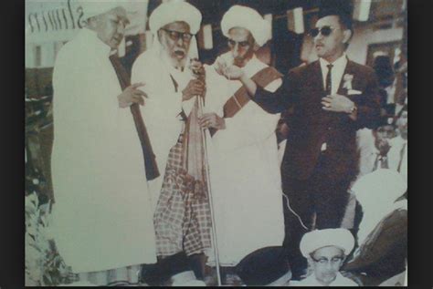Kisah habib rizieq merantau waktu muda download video get. Habib Rizieq Shihab Muda - Nusagates