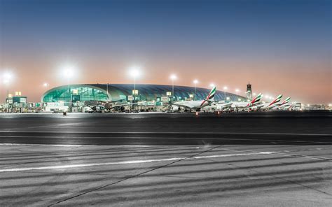 Download Wallpapers Dubai International Airport 4k Night Passenger