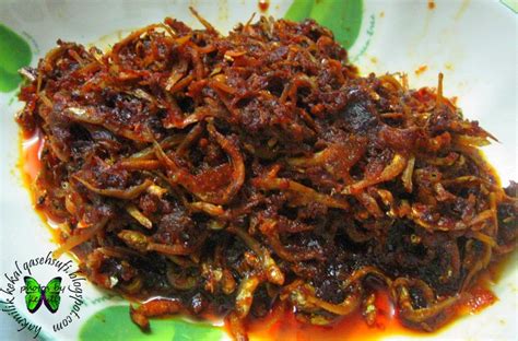 Udang kering ialah sejenis ramuan masakan yang penting di asia termasuklah malaysia dan indonesia. Resepi Ikan Bilis Goreng Berlada - Resep Bunda Erita