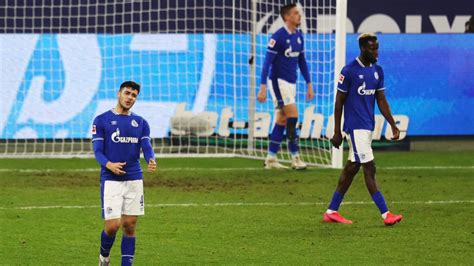 It began on 26 july 2019 and was initially due to conclude on 17 may 2020. Schalke 04: So kaputt ist die Mannschaft wirklich - FC ...