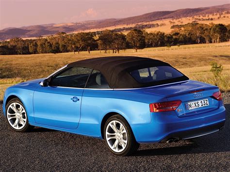 Sitting in traffic, an e550 coupe crawls onto the highway and parks just a few cars ahead and a few lanes over. AUDI S5 Cabriolet - 2009, 2010, 2011, 2012 - autoevolution
