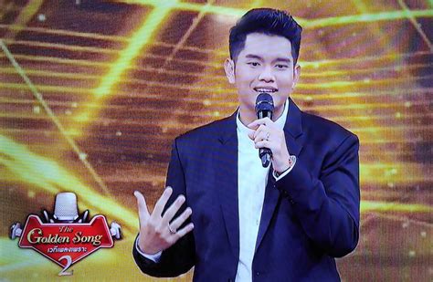 ล่าสุดผู้ประกาศข่าวช่อง 8 ได้ทวิตข้อความพร้อมระบุว่า บี้ สุกฤษฏิ์ ถือหุ้นช่อง one 2,500,000 หุ้น! สุดคูล! "สิทธิ์ กรวิชญช์" DEK SPUIC โชว์พลังเสียงชวนฝัน ...