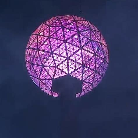 Video The Evolution Of The New Years Eve Ball Drop Abc News