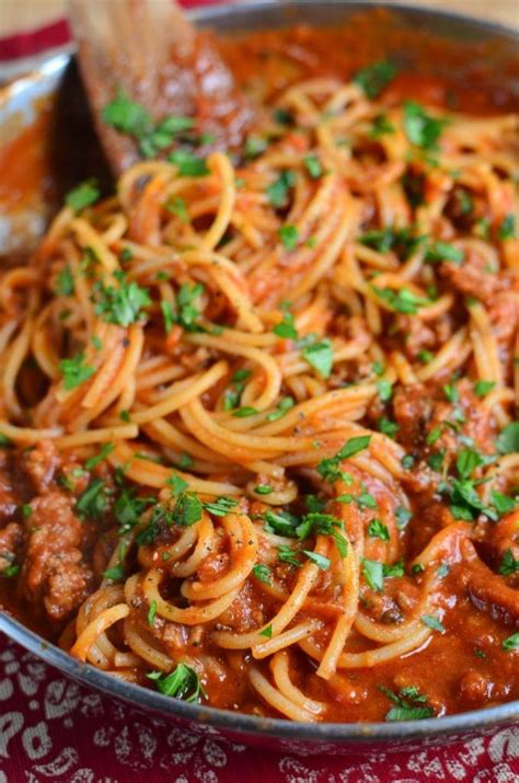 Slimming Eats Spaghetti Bolognese - gluten free, dairy free, vegetarian ...