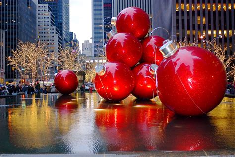 Christmas decorations  NYC ♥ NYC Christmas Holiday Decorations on