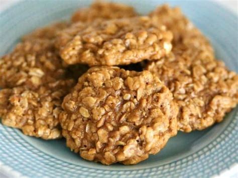 Soft and chewy healthy oatmeal cookies are made with oats, honey, coconut oil, chopped nuts it's almost impossible to turn down cookies of any kind! Oatmeal Cookies For Diabetics / Diabetic Cookie Recipe Oatmeal Raisin Cookies Recipes For ...