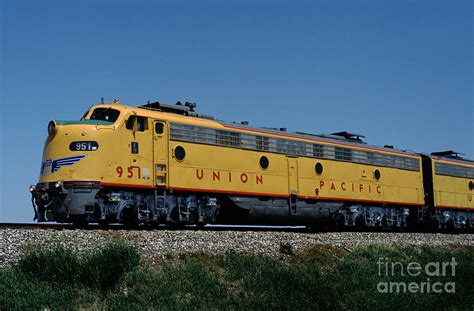Emd E9a 951 Union Pacific Diesel Locomotive Photograph By Wernher