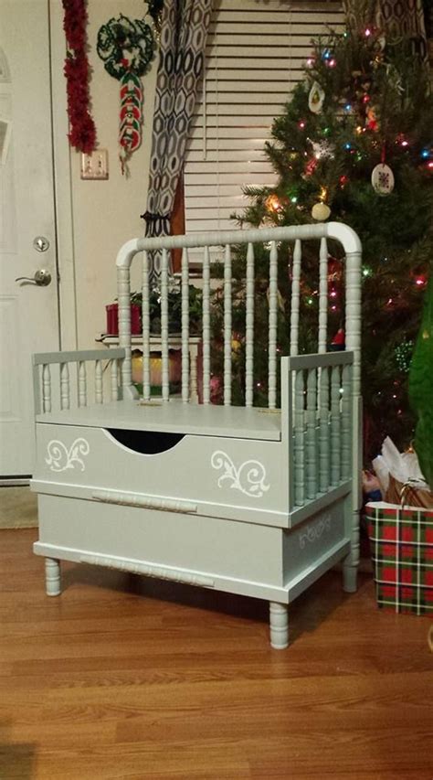 Turn An Old Crib Into An Entryway Stunner Old Baby Cribs Old Cribs