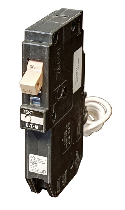 Eaton Plug In Duplexquad Replacement Breaker 2 1p 15a And 1 2p 40a