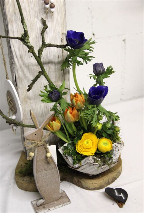 Deze rubriek gaat over bloemdecoraties voor pasen. Bloemschikken Rosalie: Bloemschikken Voorjaar & Pasen 2017 ...
