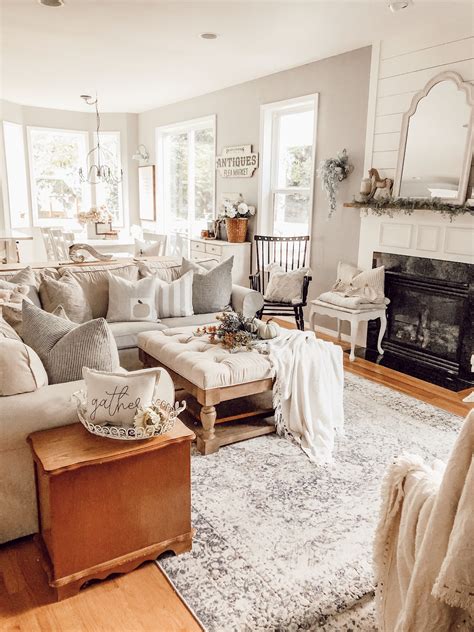 A Neutral And Cozy Cottage Farmhouse Fall Home Tour