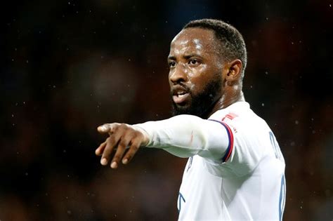 Chelsea And Man Utd Target Moussa Dembele Ready For Premier League Switch Daily Star