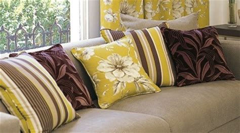 As the name denotes, they're stuffed with thousands of soft, tiny beads that conform easily to your head, neck, and shoulders. Different Types Of Pillows