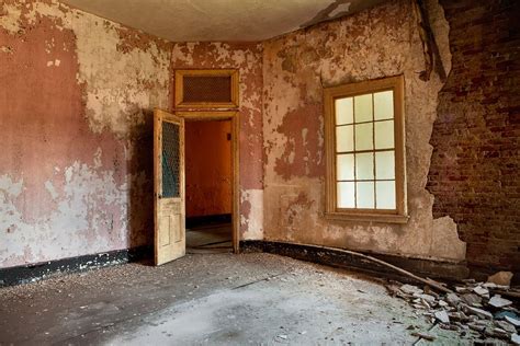 Disintegration Photo Of The Abandoned Taunton State Hospital Taunton Abandoned Hospital