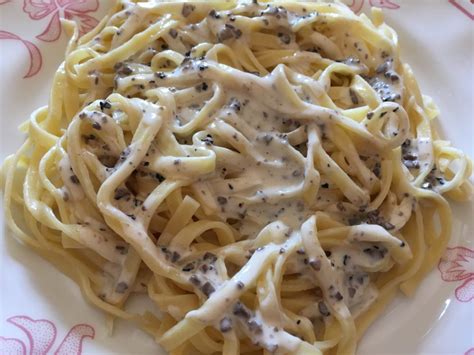 Ma copine magaly nous a dégotté un paquet de tagliatelles à la truffe noire à la coop 250g de tagliatelles aux truffes. Recettes adaptées à la truffe de Bourgogne | ATGE