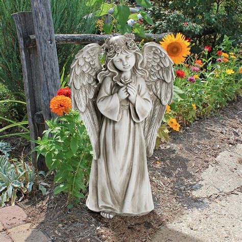 Design Toscano Divine Messenger Memorial Garden Angel Statue