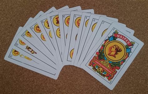 También existen juegos de cartas españolas para jugar solo, como es el caso del solitario. Baraja Española Con 50 Cartas, Plastificada (incluye 8 Y 9) - $ 30.00 en Mercado Libre