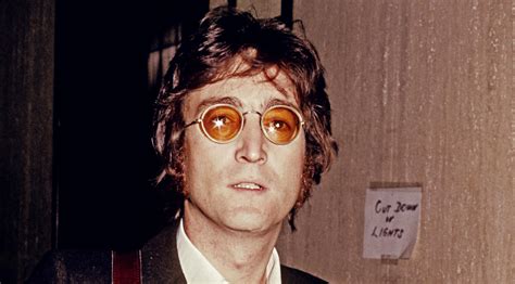 Поделиться john lennon and yoko ono — instant karma! John Lennon | Artist | www.grammy.com