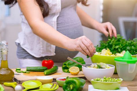 Overweight Pregnant Women Can Safely Cut Calories ...