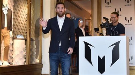Lionel Messi Se Lance à Son Tour Dans La Mode Photos Rtl Sport