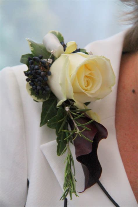 Flower Design Buttonhole And Corsage Blog February 2011