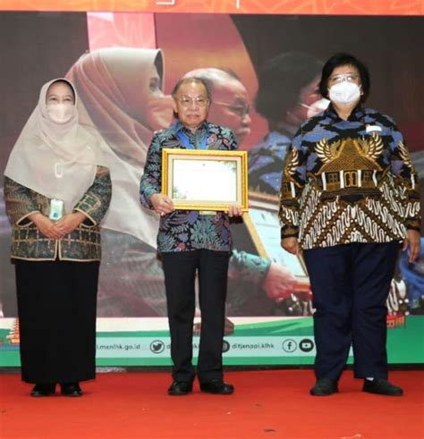 Desa Binaan APP Sinar Mas Raih Penghargaan ProKlim Utama KLHK