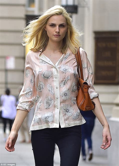 Transgender Model Andreja Pejic Goes For New York Stroll Daily Mail Online