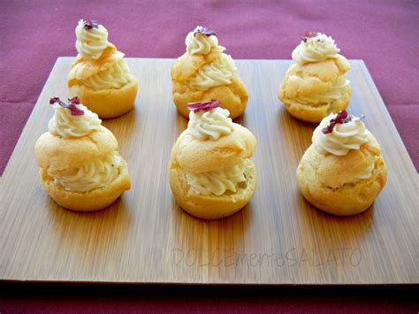 Sono un classico della pasticceria, immancabili nel vassoio! DOLCEmente SALATO: Bignè con crema al tartufo