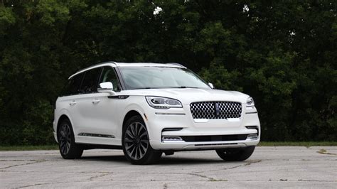 2022 Lincoln Aviator Review American Luxury In The Best Way Autoblog