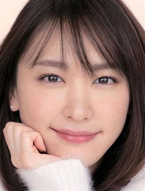 新垣结衣（yui aragaki) on magazine 月刊 旅色 (tabiiro) in may, 2015. 新垣結衣 : 顔アップ特集 [綺麗な女優・アイドル・モデル、芸能 ...