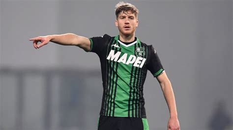 Giacomo raspadori, 20, aus italien us sassuolo, seit 2018 mittelstürmer marktwert: Filippo Romagna - Profil du joueur 20/21 | Transfermarkt