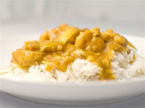 The end is a satisfying, steamy bowl that's certain to comfort your soul. Chicken curry recipe, with white rice - YouTube