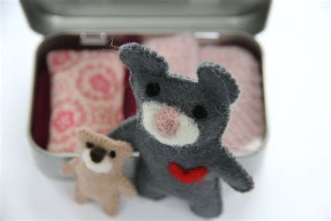 Wee Mouse Doll In Tin House Tin Travel Toy Keepsake T T For