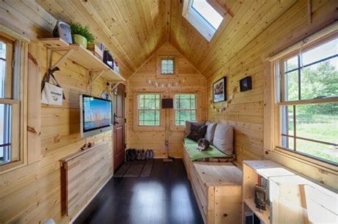 Unter anderem zeichnen sich minihäuser dadurch aus, dass sie mobil sind und flexibel transportiert werden können. Tiny House zum selber bauen | Bungalows | Pinterest ...