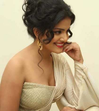 Actress Vishakha Singh Hot Boobs Showing Pics Cinemahunts