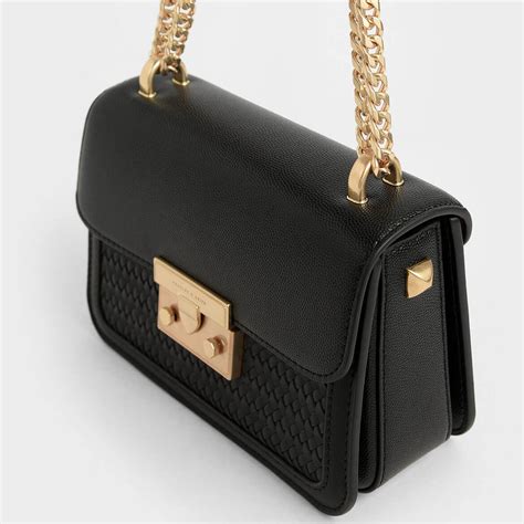 All existent charles & keith malaysia discount codes in march 2021 ⭐ checked today ✅ up to 30% on exclusive items ↖️ click and save big. Túi Xách Nữ Charles & Keith Woven Boxy Chain Strap Bag ...