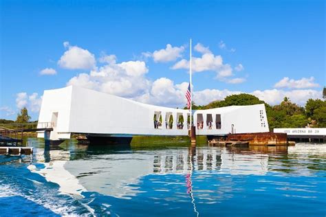Uss Missouri Uss Arizona Memorial Pearl Harbor From Waikiki 2024