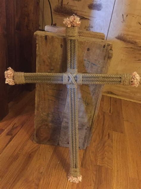 Rope Cross Lariat Ropes Upcycled Into A Rustic Cross With