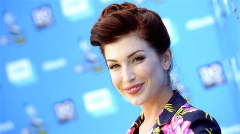 Us Youtube Star And Online Actress Stevie Ryan Dies Aged 33 Bbc News