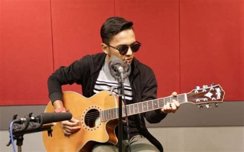 Download lagu lagu ku rela dibenci mp3 dapat kamu download secara gratis di metrolagu. Biodata Aiman Tino Penyanyi Lagu Ku Rela Dibenci