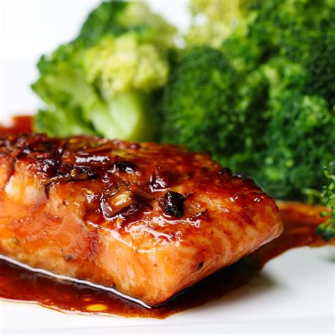 2 tablespoons worcestershire sauce 1 tablespoon soy sauce 1 tablespoon garlic infused olive oil (or chilli oil) Honey Soy Glazed Salmon Recipe by Tasty | Recipe | Salmon ...