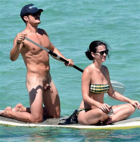 A Naked Guy Orlando Bloom Nude On A Paddleboard