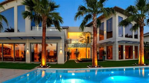 Top 10 Luxurious Homes Of Dubai