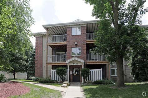 Sun prairie/vista court apartments is located in west des moines, iowa in the 50266 zip code. Sun Prairie/Vista Court Apartments Apartments - West Des ...